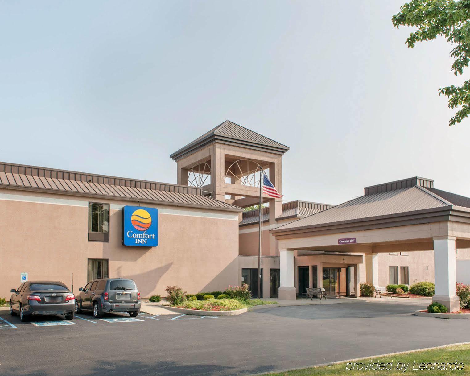 Quality Inn & Suites Near Amish Country Rushville Exterior photo