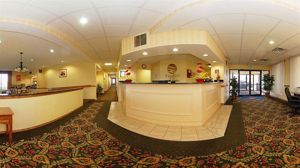 Quality Inn & Suites Near Amish Country Rushville Exterior photo